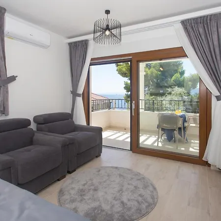 Villa Maestral Vinišće