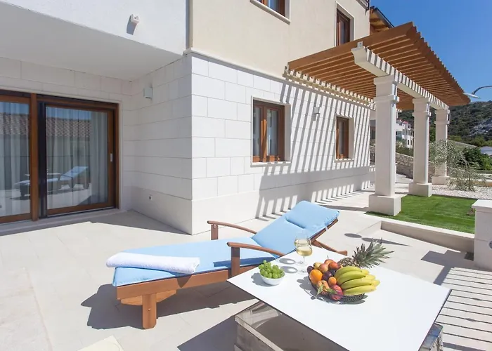 Maestral * Vinišće